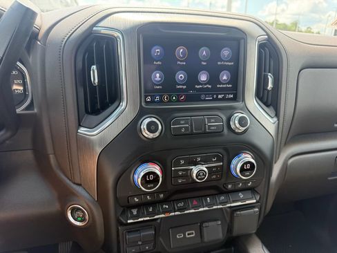 Used 2023 GMC Sierra 2500 Denali w/ Denali Ultimate Package AWD/4WD image 10