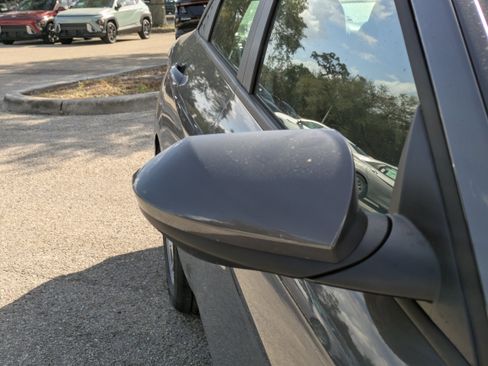 New 2026 Hyundai Elantra SE image 12