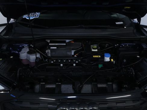 Used 2022 Audi Q4 e-tron Premium Plus w/ Premium Plus image 35