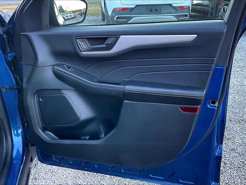 Used 2022 Ford Escape SE w/ Convenience Package image 16