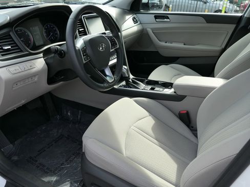 Used 2019 Hyundai Sonata SEL w/ Tech Package 02 image 17