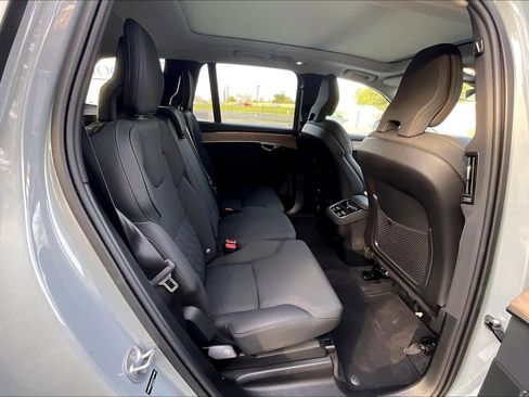 Used 2025 Volvo XC90 B6 Core w/ Protection Package Premier image 30