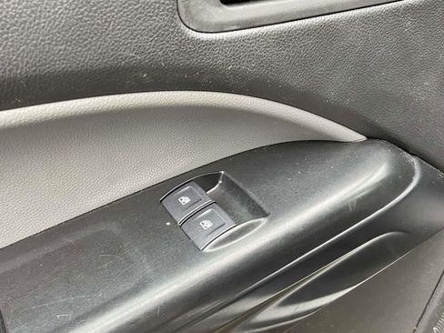 Used 2022 Chevrolet Colorado W/T image 12