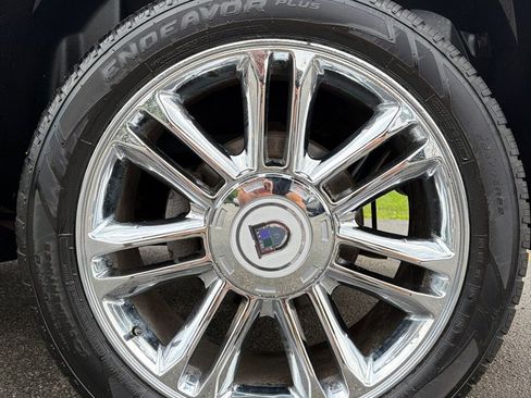 Used 2013 Cadillac Escalade Premium AWD/4WD image 9