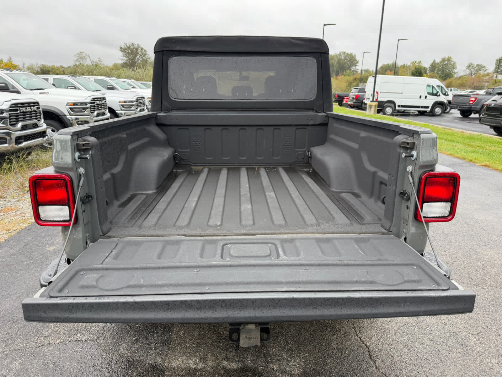 Used 2023 Jeep Gladiator Mojave w/ Cold Weather Group AWD/4WD image 22