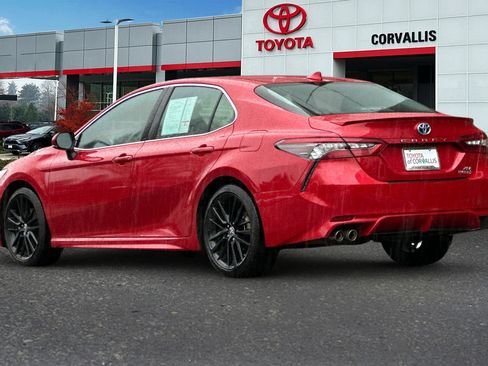 Used 2022 Toyota Camry XSE w/ Navigation Upgrade Package image 6