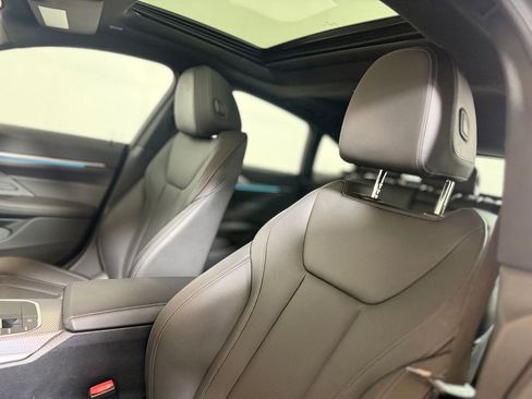 Used 2025 BMW 430i xDrive w/ Premium Package image 17