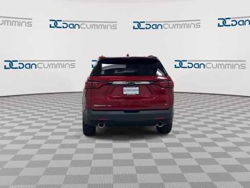 Used 2023 Chevrolet Traverse LT w/ LT Premium Package AWD/4WD image 7