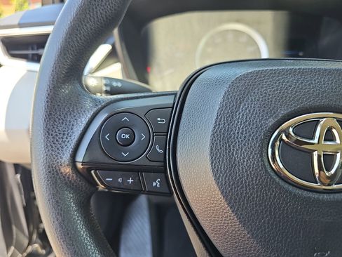 Used 2022 Toyota Corolla LE w/ Carpet Mat Package (TMS) FWD image 16