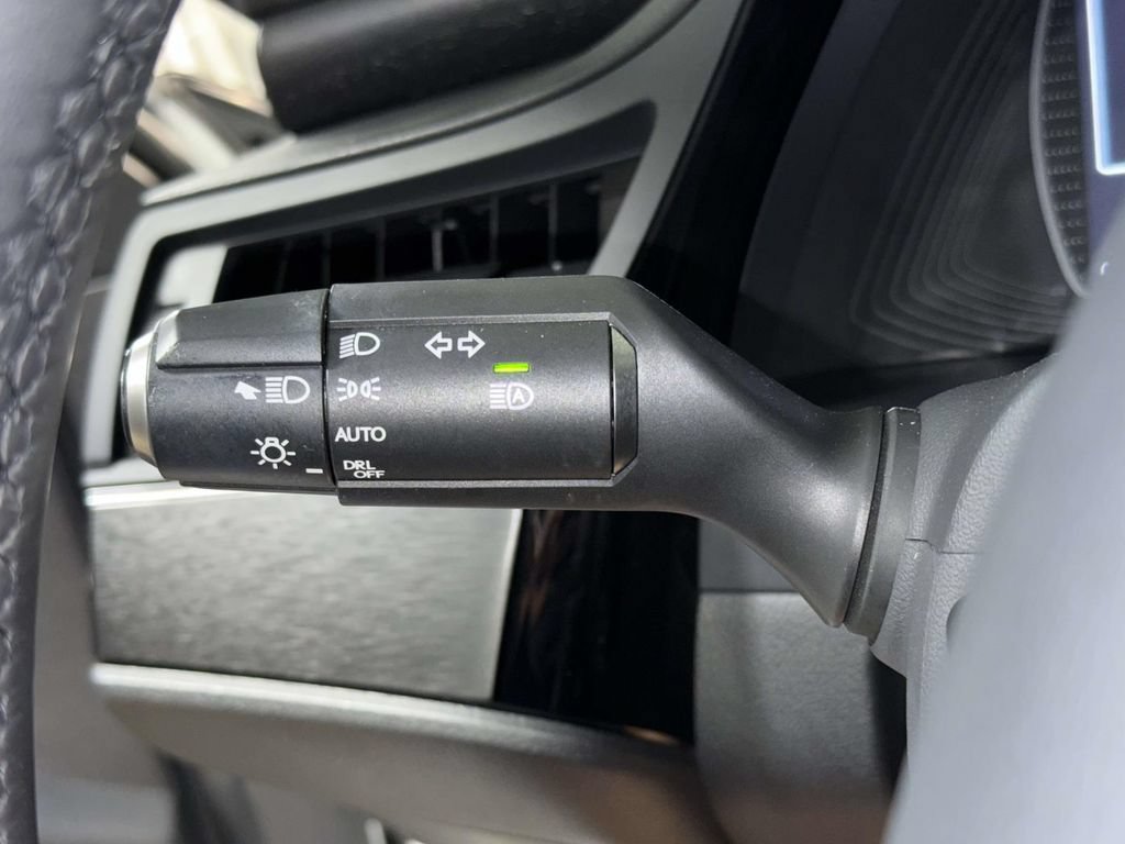 Used 2023 Lexus ES 350 w/ Premium Package FWD image 31