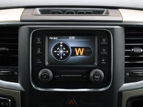 Used 2019 RAM 1500 Classic SLT image 36