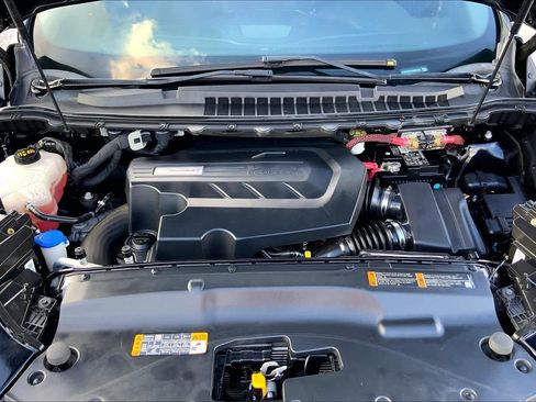 Used 2019 Ford Edge ST w/ Equipment Group 401A image 30