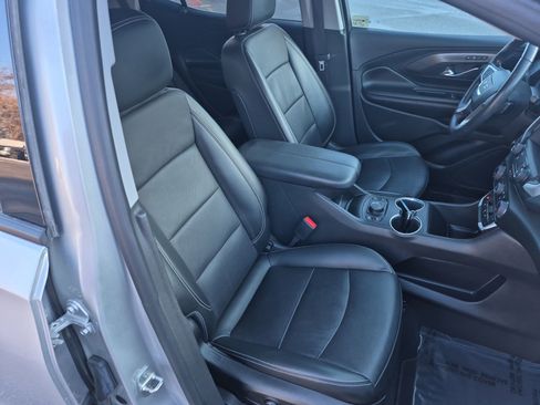 Certified 2022 GMC Terrain SLT w/ Elevation Edition image 27