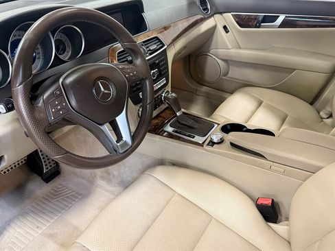 Used 2013 Mercedes-Benz C 250 Sedan image 17