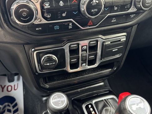 Used 2023 Jeep Wrangler Unlimited Sahara w/ Cold Weather Group image 20