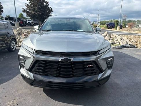 Used 2024 Chevrolet Blazer RS AWD/4WD image 2