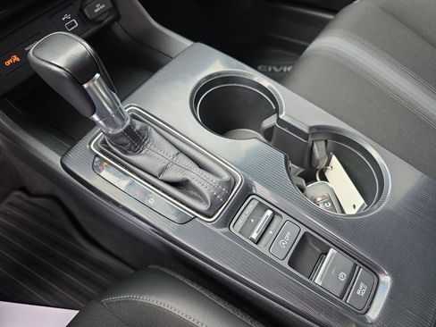 Used 2022 Honda Civic Sport image 10
