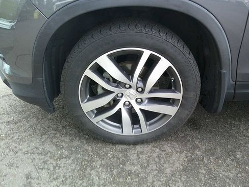 Used 2016 Honda Pilot Touring image 9