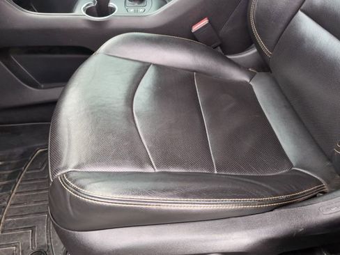 Used 2019 GMC Terrain SLT w/ Preferred Package image 25