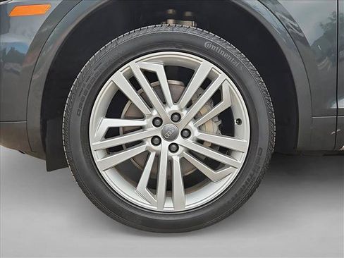 Used 2018 Audi Q5 Prestige AWD/4WD image 26