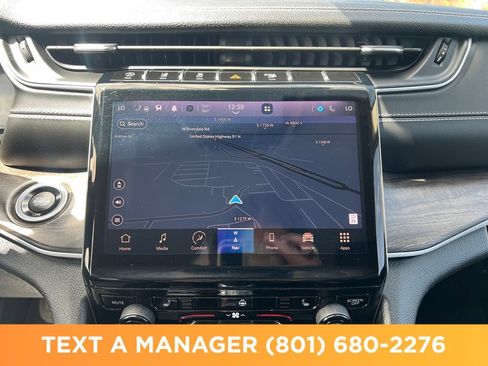 Used 2023 Jeep Grand Cherokee Limited w/ Trailer Tow Prep Group (B) AWD/4WD image 19