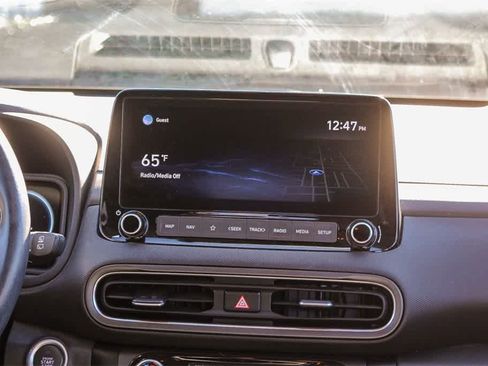 Certified 2022 Hyundai Kona Limited image 21