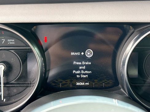 Used 2021 Jeep Wrangler Unlimited Sahara image 13