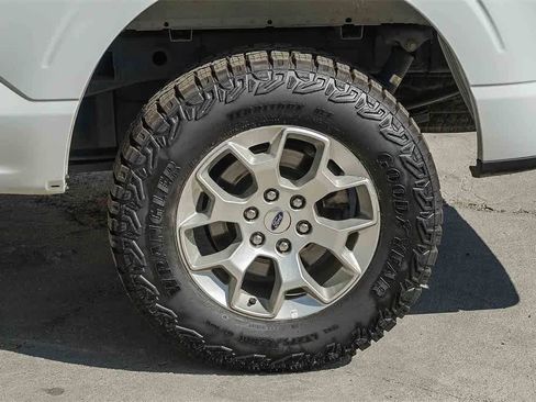 Used 2023 Ford F150 XLT image 11