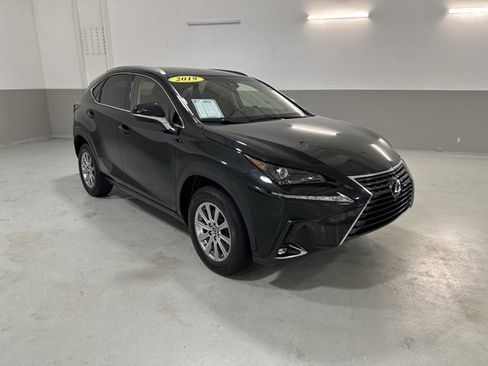 Used 2019 Lexus NX 300 FWD image 4
