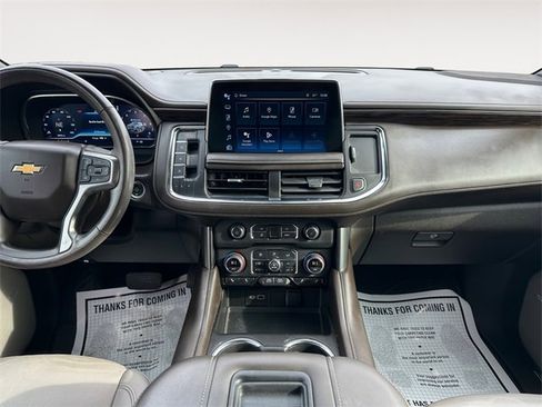 Used 2022 Chevrolet Tahoe LT w/ LT Signature Package image 11