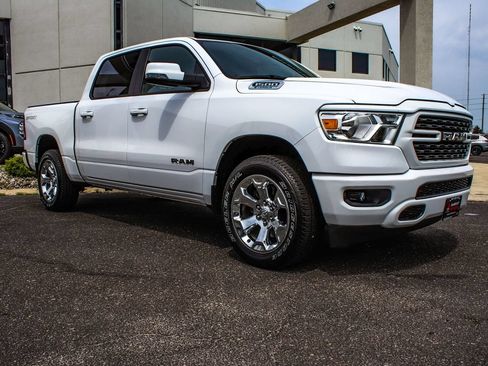 Used 2023 RAM 1500 Big Horn AWD/4WD image 3