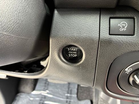 Used 2026 Nissan Frontier PRO-4X AWD/4WD image 25