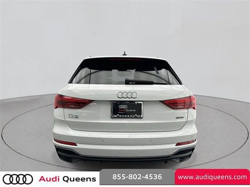 Certified 2022 Audi Q3 2.0T Premium Plus w/ Premium Plus Package image 3