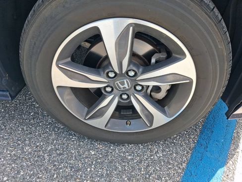 Used 2018 Honda Odyssey Touring image 16
