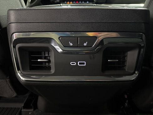 New 2025 Chevrolet Silverado 1500 LTZ w/ LTZ Premium Package AWD/4WD image 37