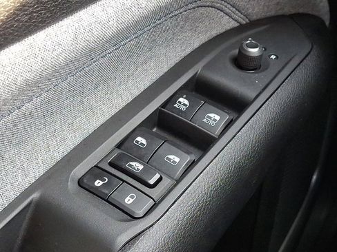 Certified 2023 Jeep Compass Latitude w/ Convenience Group image 27