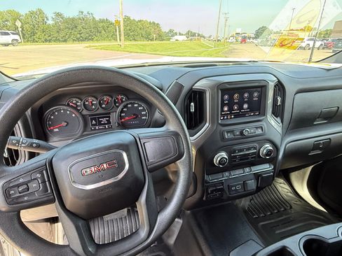 Used 2024 GMC Sierra 3500 Pro w/ Convenience Package AWD/4WD image 6