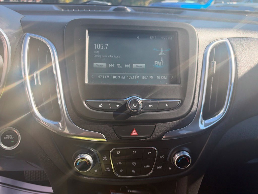 Used 2018 Chevrolet Equinox LT FWD image 27