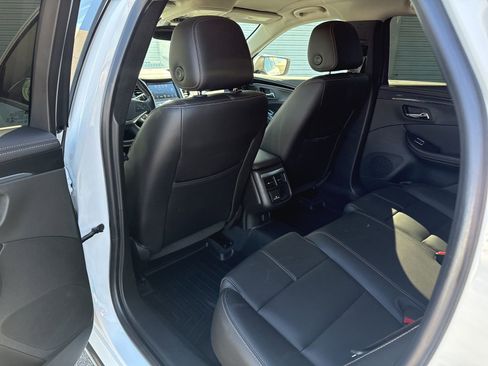 Used 2019 Chevrolet Impala LT w/ LT Leather Package image 16
