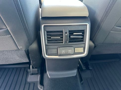 Certified 2022 Subaru Forester Premium AWD/4WD image 28