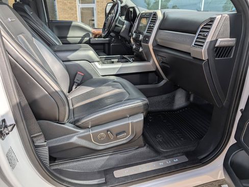 Used 2017 Ford F350 Platinum AWD/4WD image 17