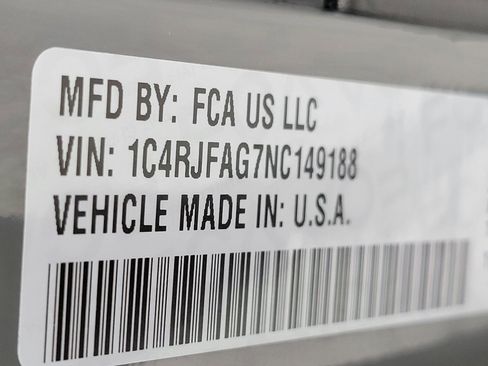 Used 2022 Jeep Grand Cherokee Laredo X image 27