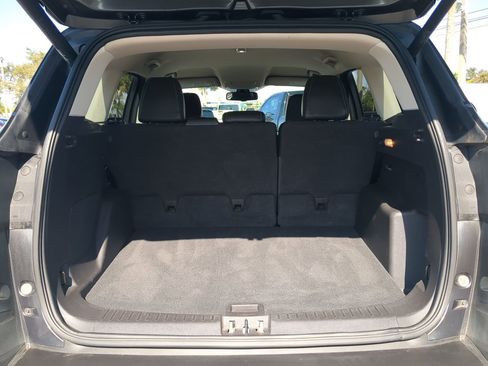 Used 2019 Ford Escape Titanium image 13