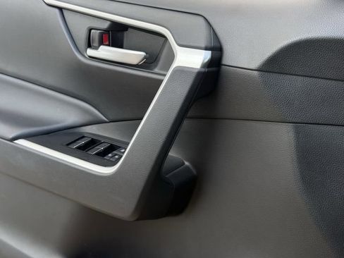 Used 2023 Toyota RAV4 XLE Premium image 26