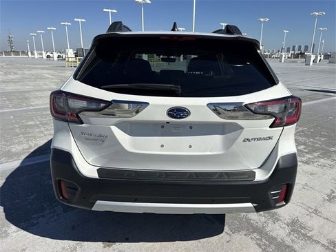 Used 2021 Subaru Outback Limited image 24