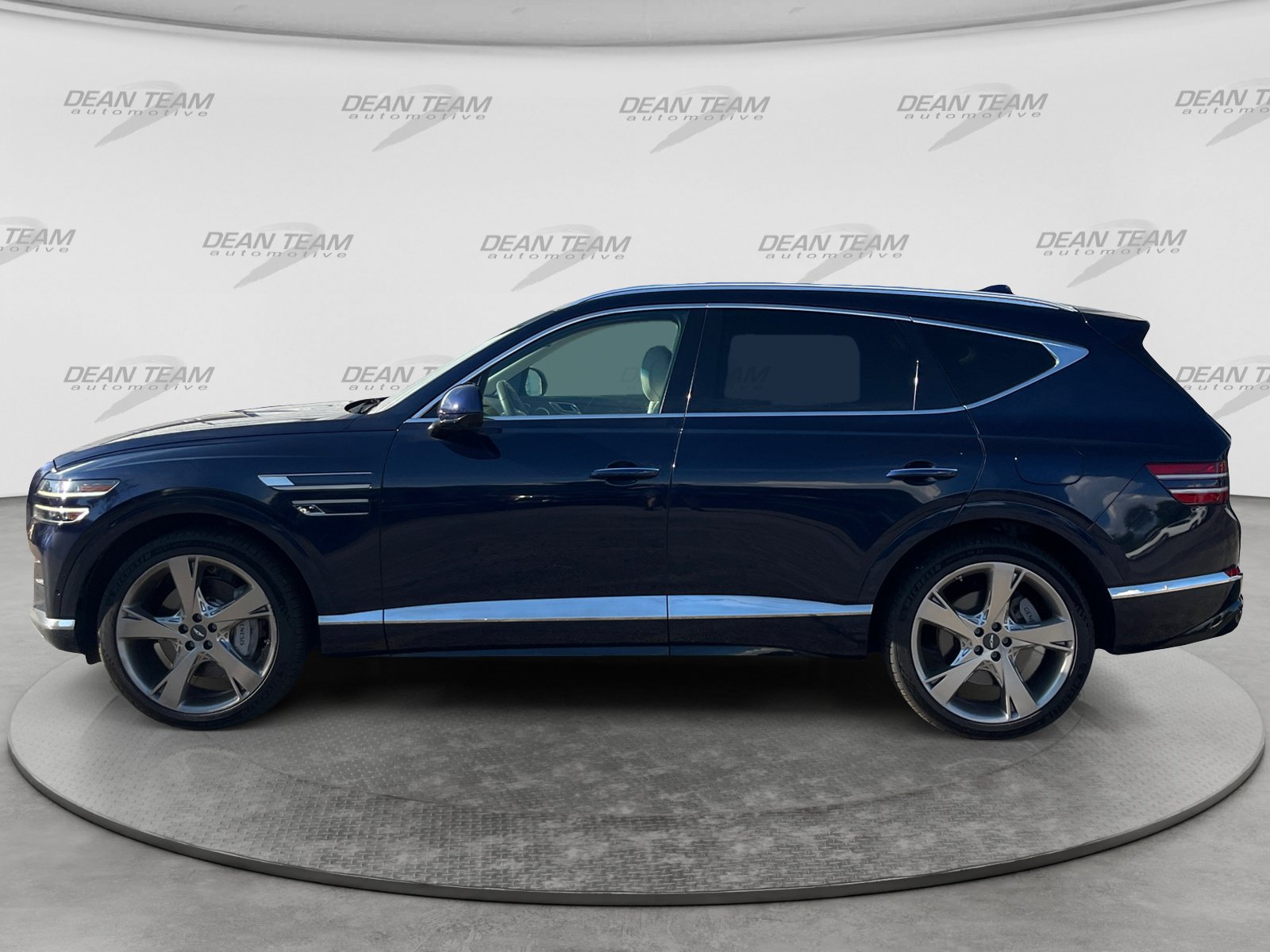 Used 2023 Genesis GV80 2.5T w/ Prestige Package AWD/4WD image 4