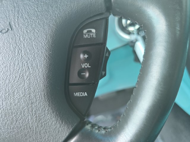Used 2002 Ford Thunderbird RWD image 15