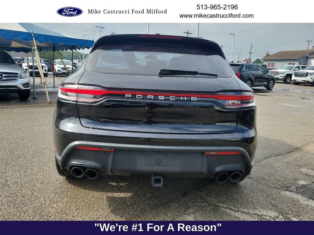 Used 2024 Porsche Macan AWD/4WD image 4