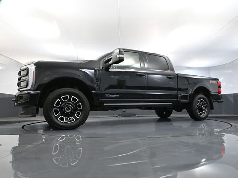 Used 2025 Ford F250 Platinum image 59