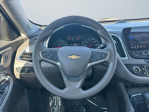 Used 2021 Chevrolet Malibu LT image 12